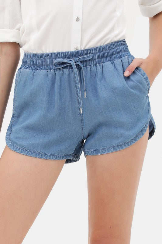 Elastic Waistband Shorts