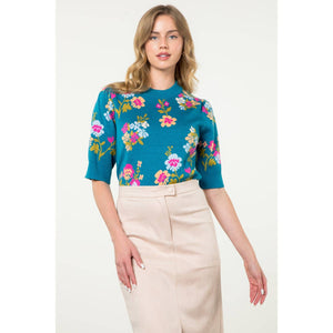 Short Sleeve Flower Knit Top